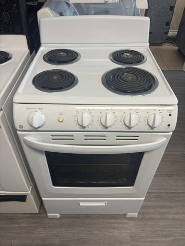 GE White Electric Coil Top Range – 4 Burner – Used