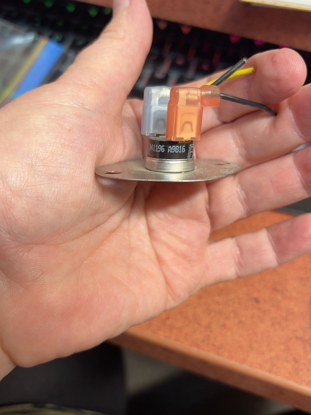 Actual thermostat showing confirmed part number 341196