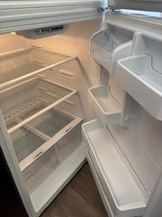 White Top-Freezer Refrigerator – Clean & Reliable 2