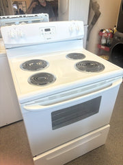 Kenmore White 30" Electric Coil Top Range – Self-Cleaning Oven – Large Burner – Clean & Reliable USED APPLIANCE