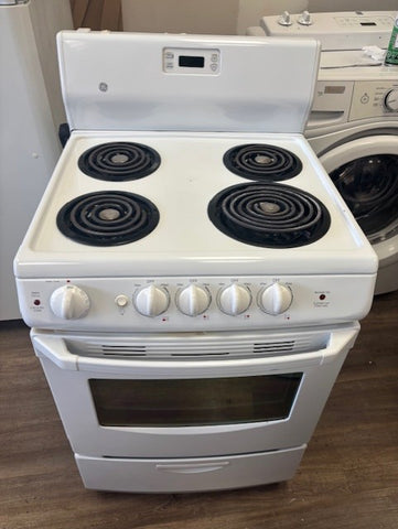 GE 24” White Coil Top Electric Range – Used