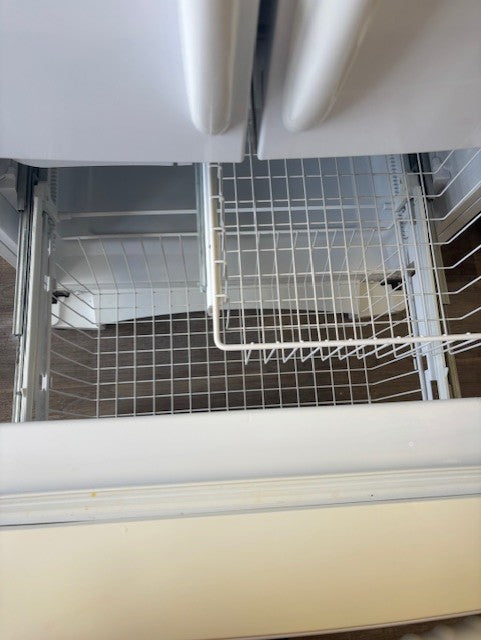 General Electric White French Door Refrigerator – Clean & Reliable Used AP-111