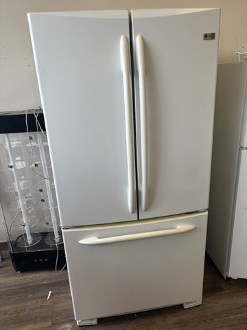 General Electric White French Door Refrigerator – Clean & Reliable Used AP-111