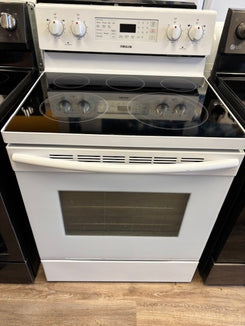 Sold! Samsung Electric Stove – Smooth Glass Cooktop, White
