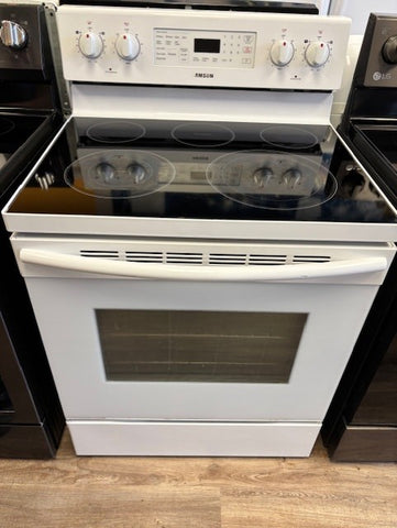 Sold! Samsung Electric Stove – Smooth Glass Cooktop, White