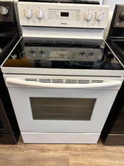 Sold! Samsung Electric Stove – Smooth Glass Cooktop, White