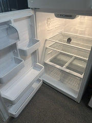 Insignia White Top Freezer Refrigerator – Compact & Reliable