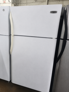 SOLD!    Used Frigidaire Top Freezer Refrigerator – White – Tested & Ready to Go - Store