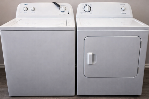 Inglis Top Load Washer & Amana Dryer – Reliable Laundry Set
